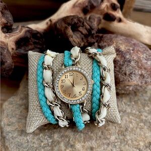 Women’s NY & Co. Teal Leather Chain Crystal Case Watch Bracelet NEW